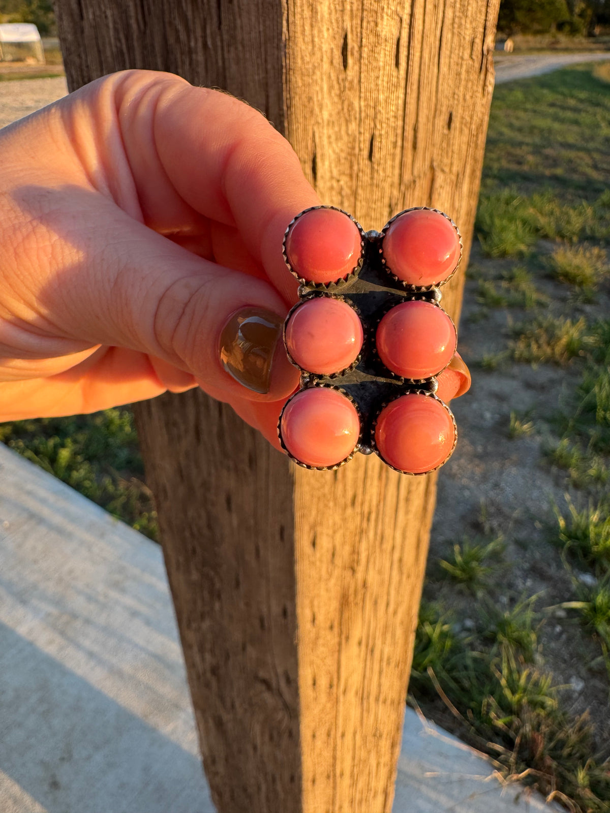 Pink Conch Adjustable Bar Ring