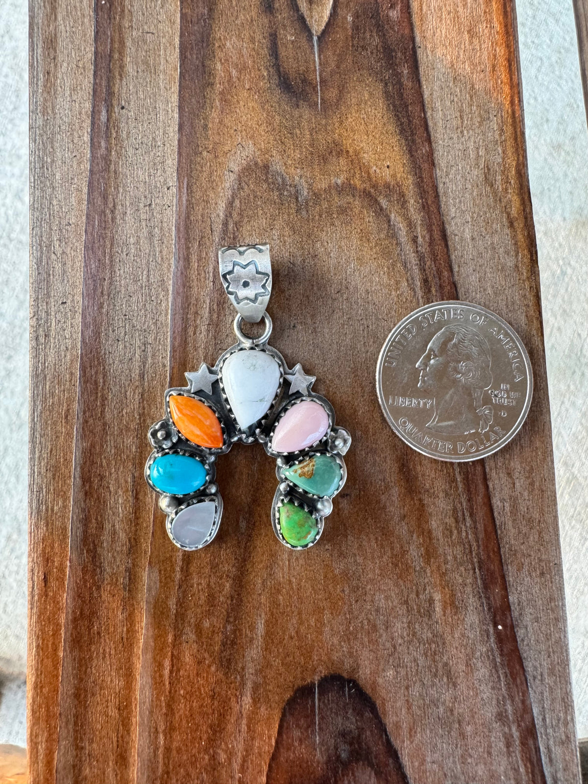 Naja Muti Stone Pendant