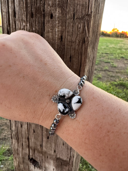 White Buffalo Stretchy Pearls