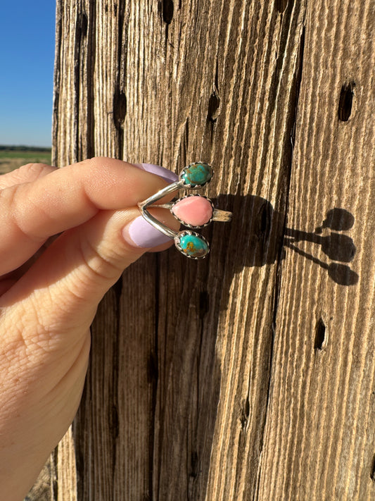 Adjustable Pink Conch & Turquoise Ring